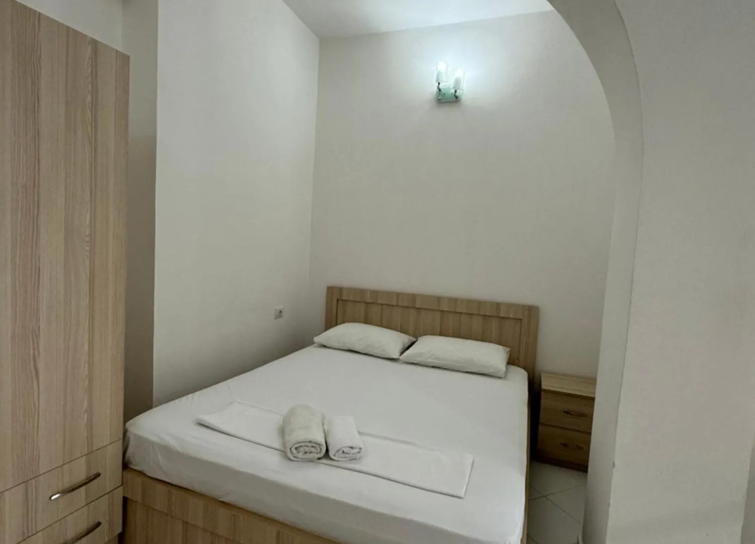 Guest house Apartments Flower Sarande